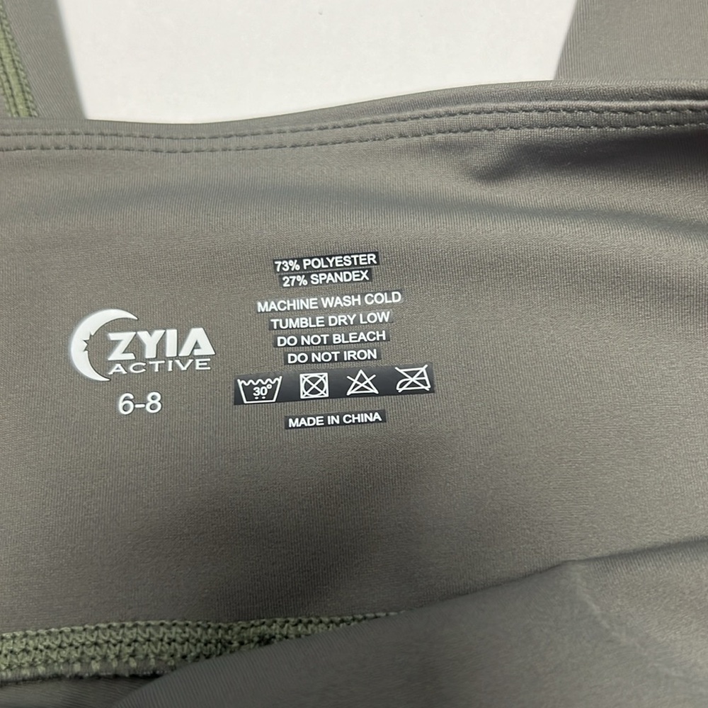 ZYIA - Picture 5 of 8